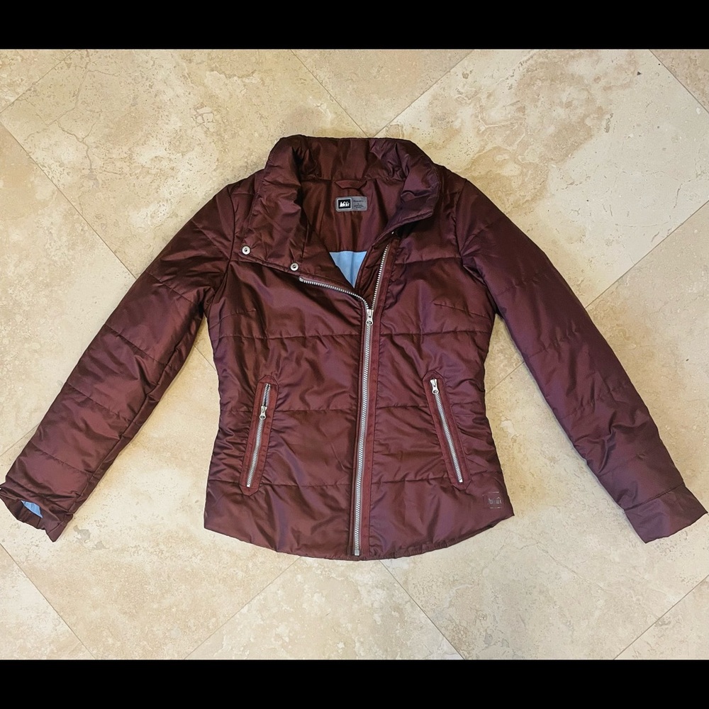 Maroon slim fit puffer jacket